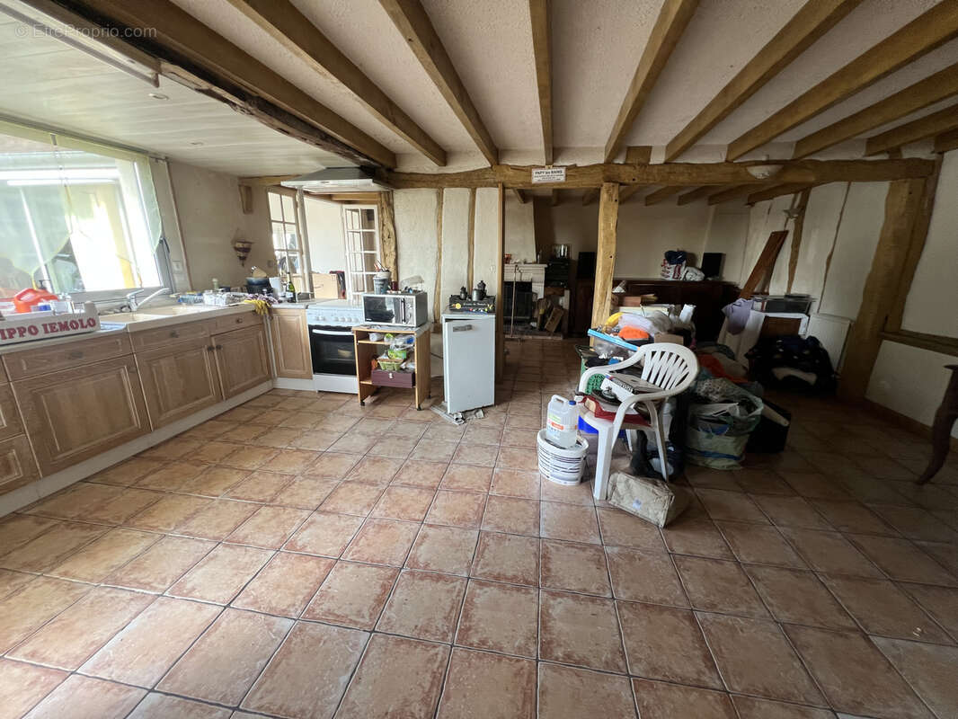 Maison à BOSGUERARD-DE-MARCOUVILLE