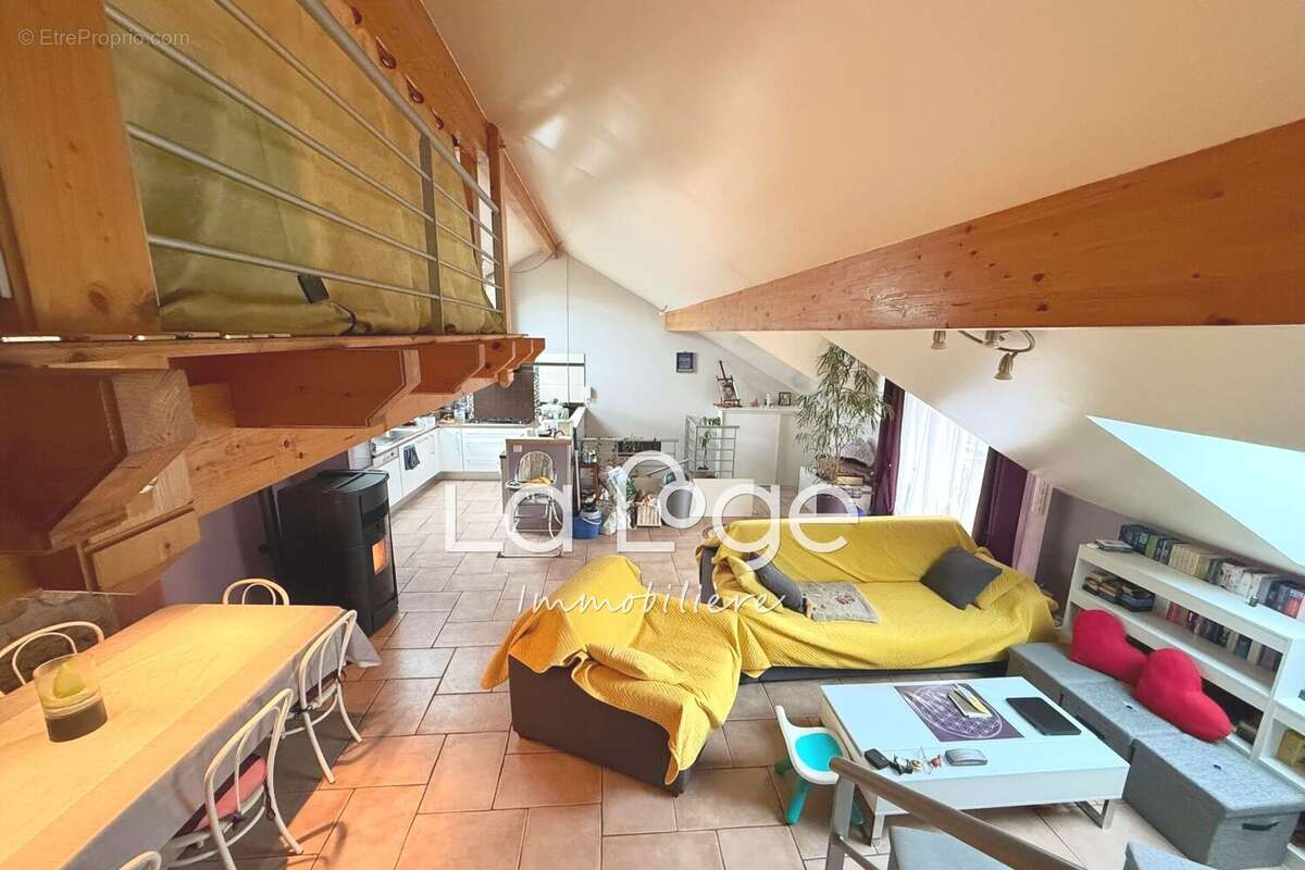 Maison à LA BATIE-NEUVE