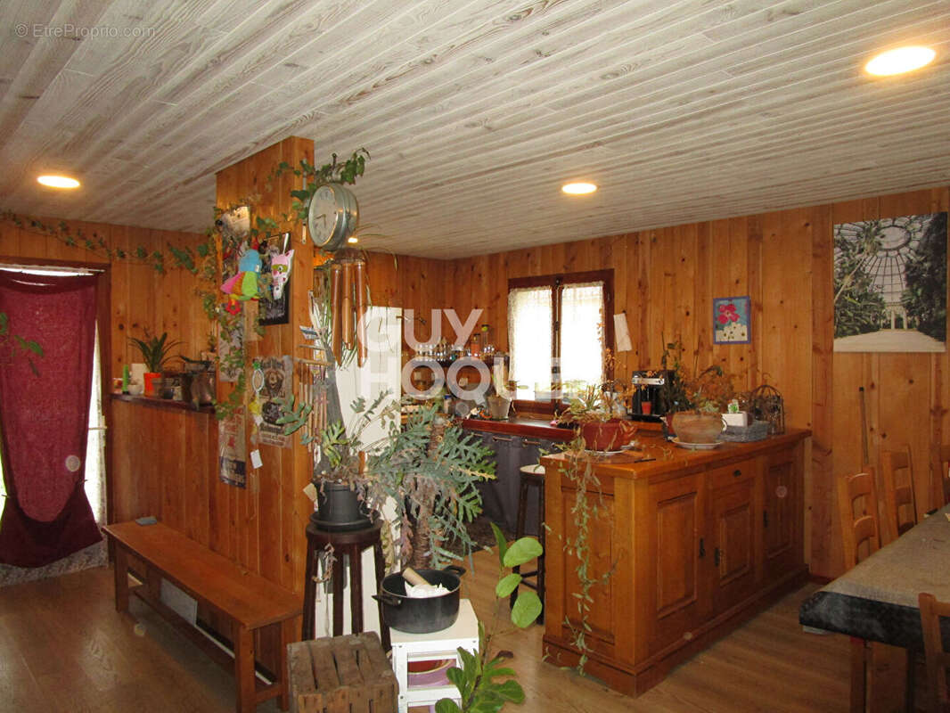 Maison à CHANTEUGES