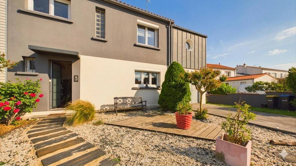 Photo 1 - Maison à LAGORD