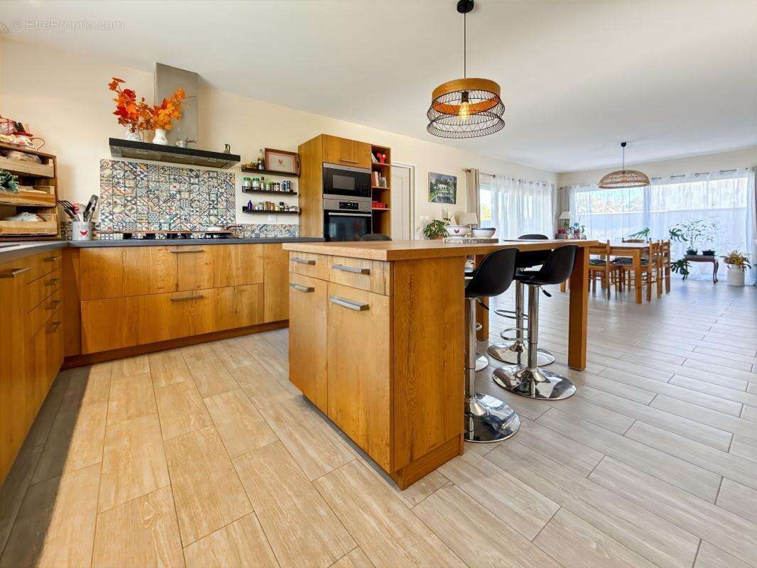 Maison à MARSAC-SUR-L'ISLE