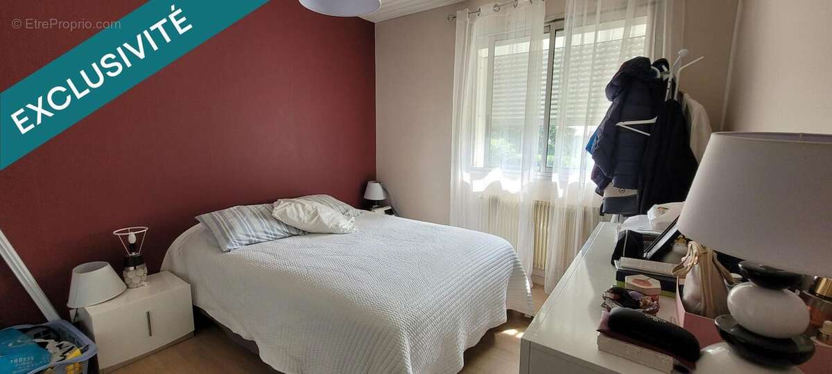 Photo 9 - Commerce à TULLINS