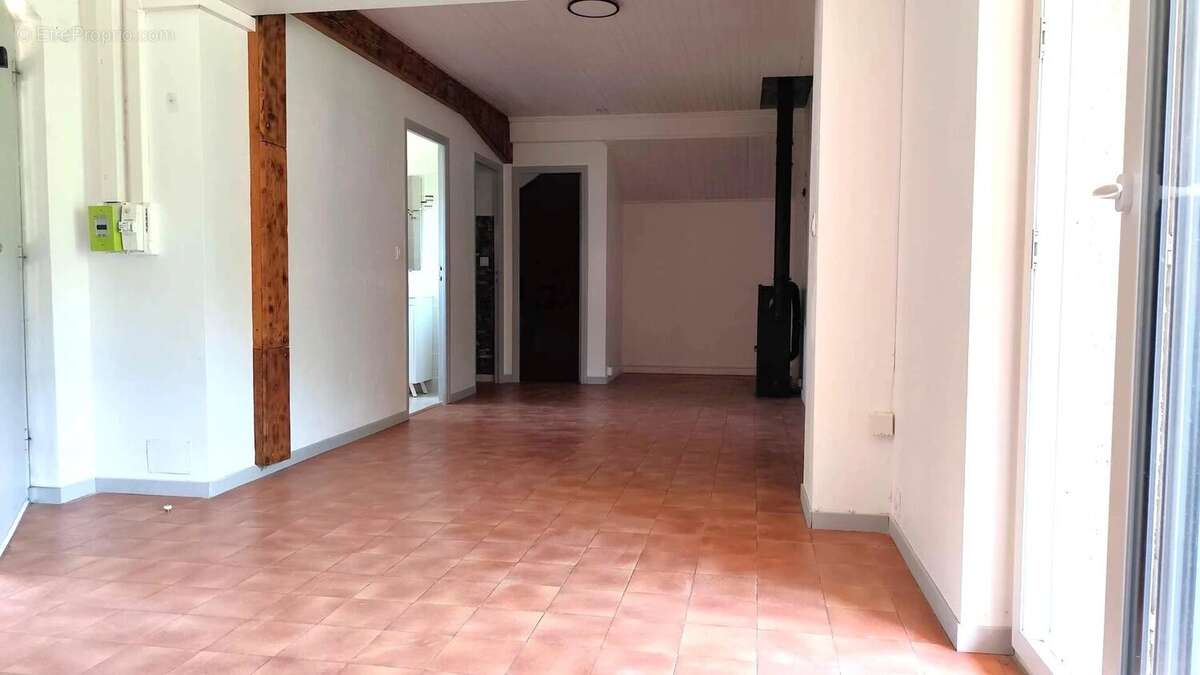 Appartement 3 pièces - Garage - photo 2
