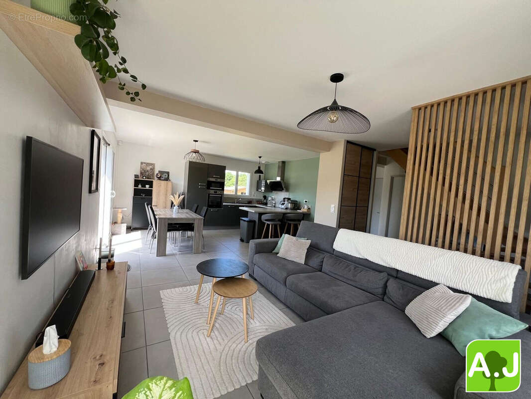 Maison à PACY-SUR-EURE