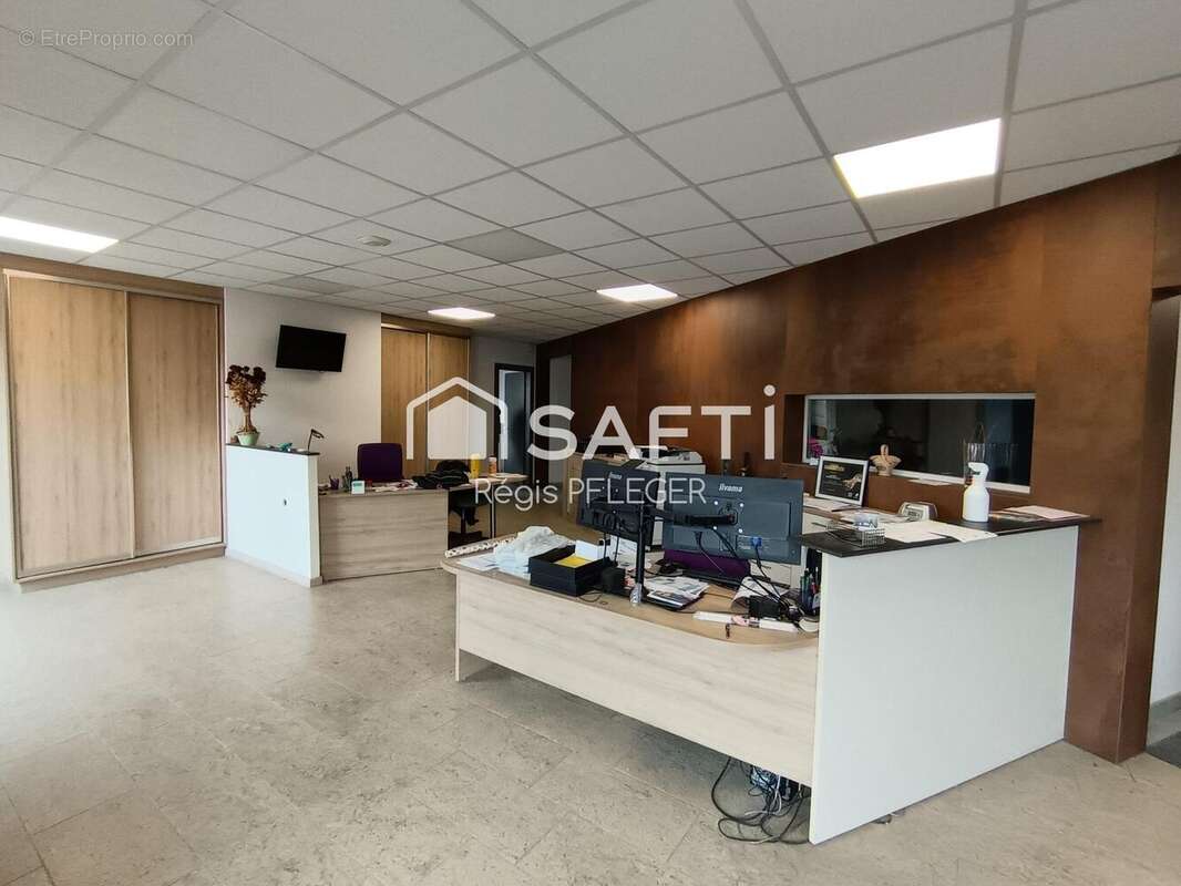 Photo 3 - Commerce à GRANDVILLARS