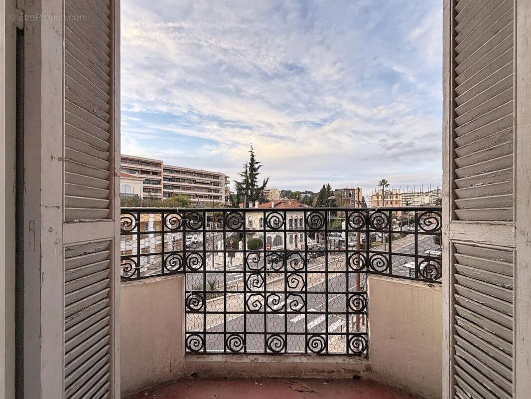 Appartement à LE CANNET