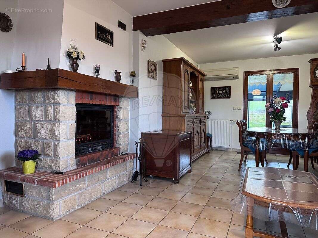 Maison à COSNE-COURS-SUR-LOIRE