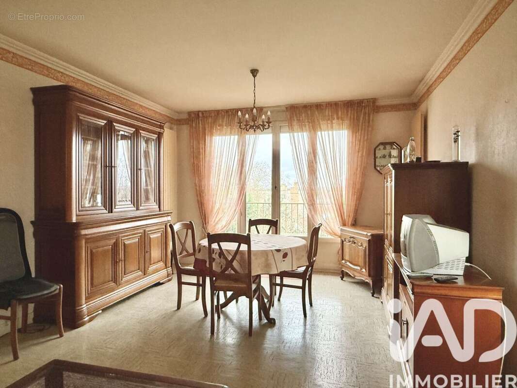 Photo 2 - Maison à VIRY-CHATILLON