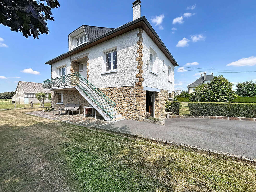 Maison Grandparigny  (50540), 4 pièce(s), sous-sol, plain-pied, terrain, - photo 12