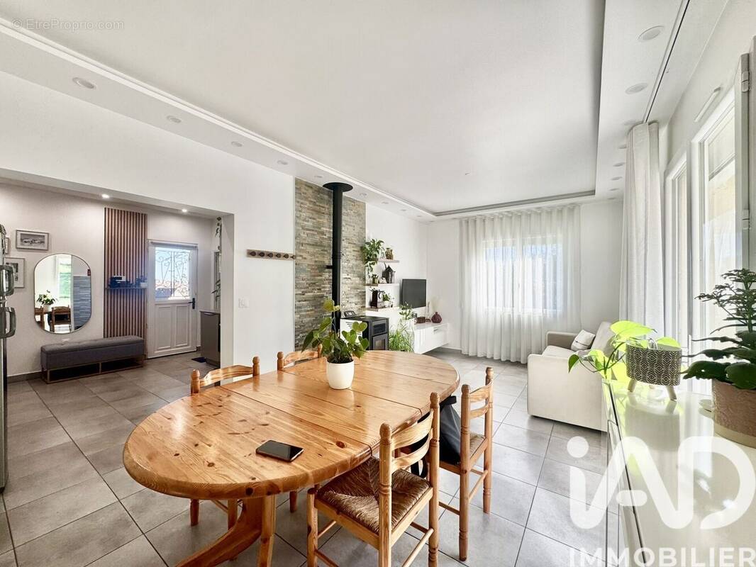 Photo 1 - Maison à LA FERTE-SOUS-JOUARRE