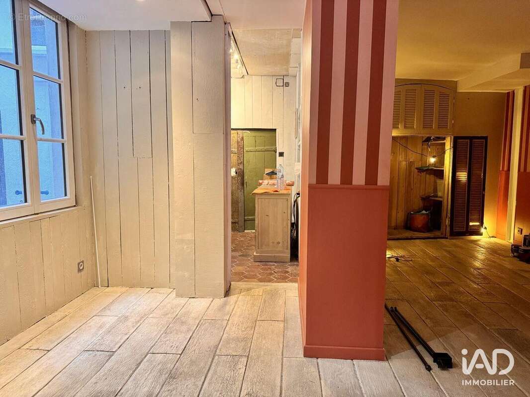 Photo 7 - Commerce à MONTESSON