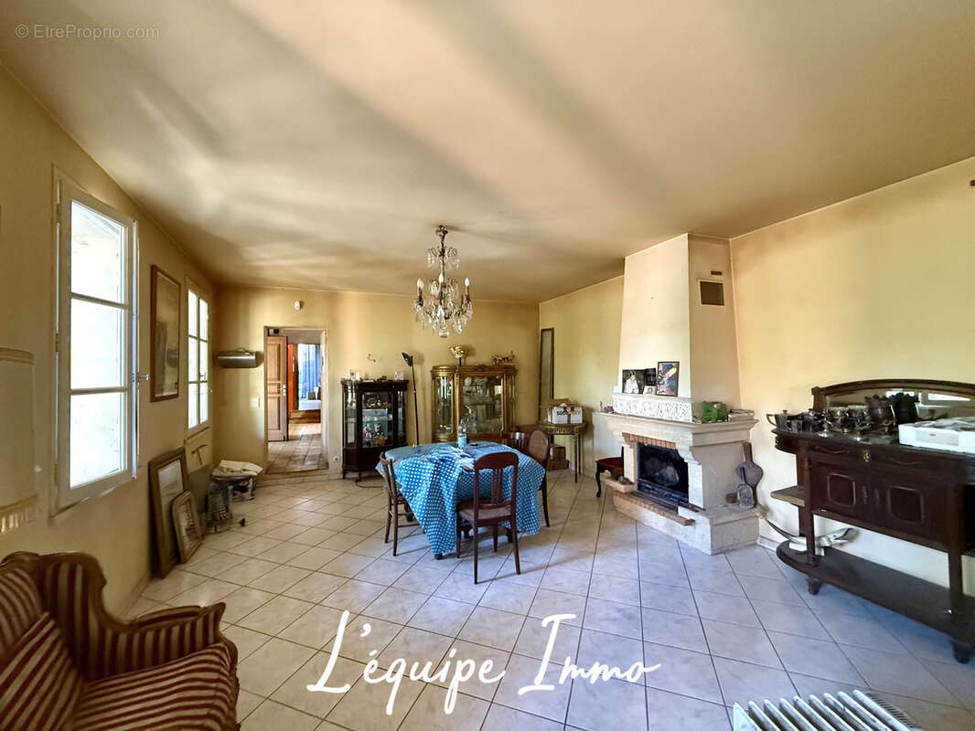 Maison à SARAMON