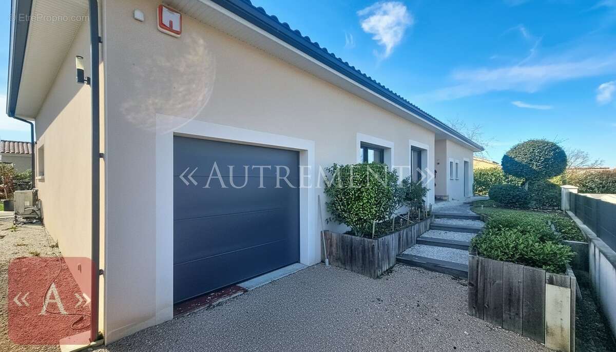 Maison à SAINT-SULPICE