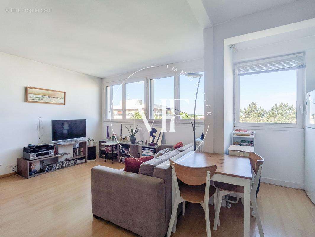 Appartement à RUEIL-MALMAISON