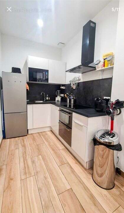 LA CIOTAT APPARTEMENT T2 ENTIERREMENT RENOVE - parfait état - - Appartement à LA CIOTAT