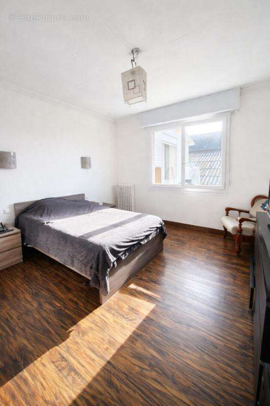 Appartement à QUIMPERLE