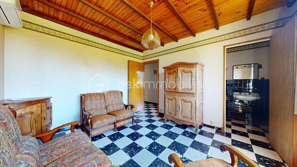 Grande maison divisée en deux logements ou logement + activité pro - photo 15