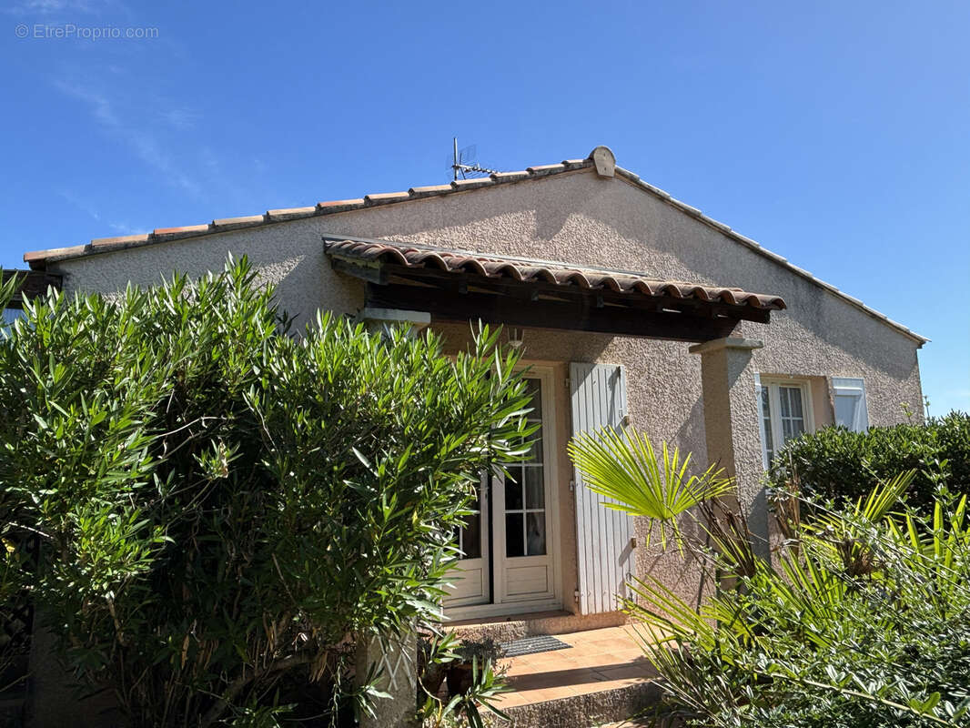 Maison à BOISSET-ET-GAUJAC
