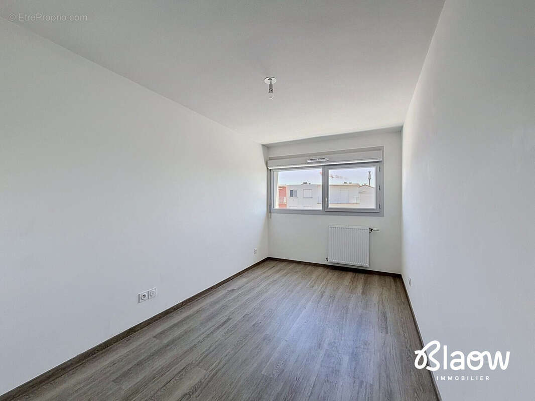 Appartement à MEYZIEU