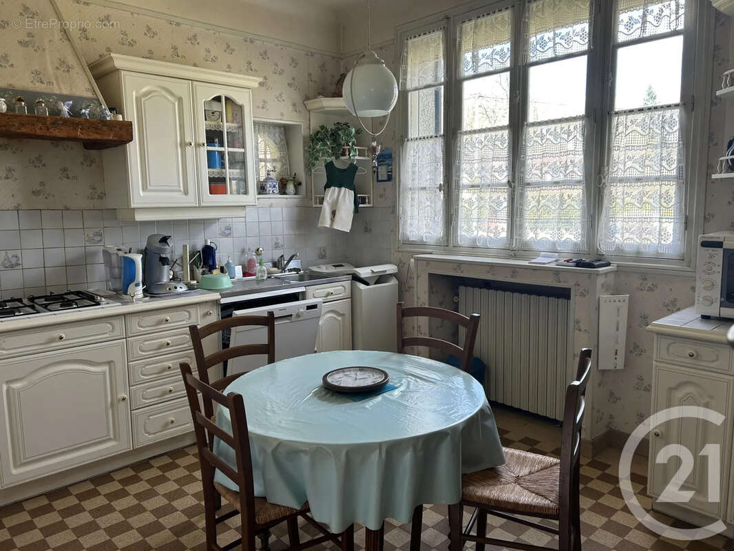 Maison à SAMOIS-SUR-SEINE