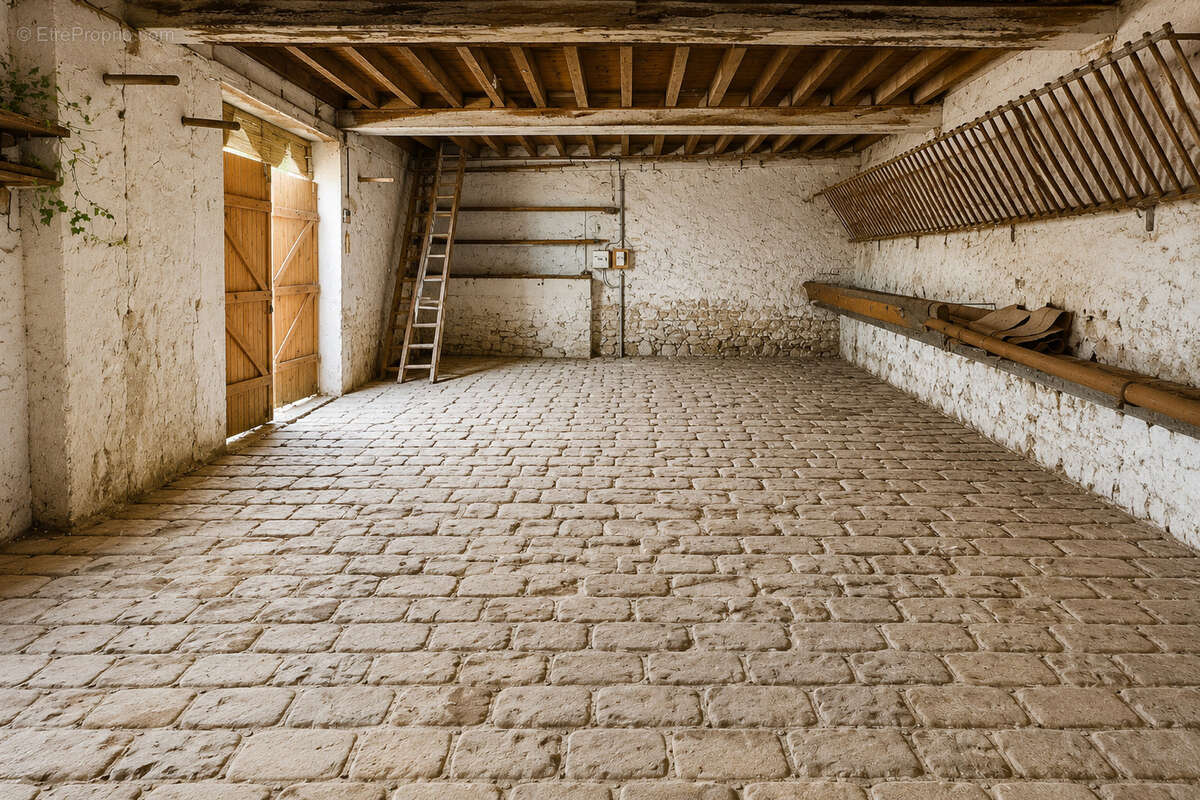 Grange sur un terrain de 788m2 - photo 3