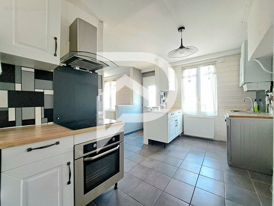 Maison à BEAUVAIS