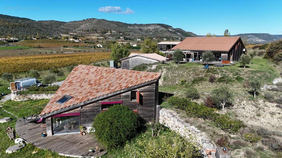 Maison à ALBA-LA-ROMAINE
