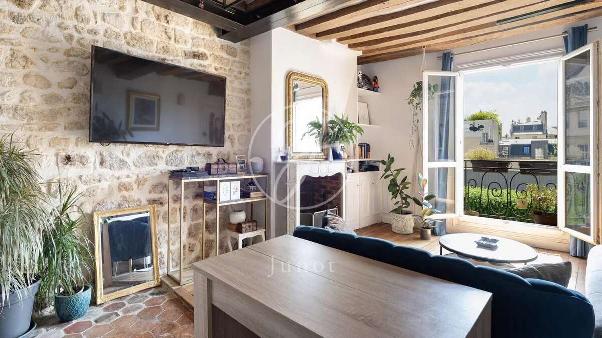 Appartement à PARIS-3E