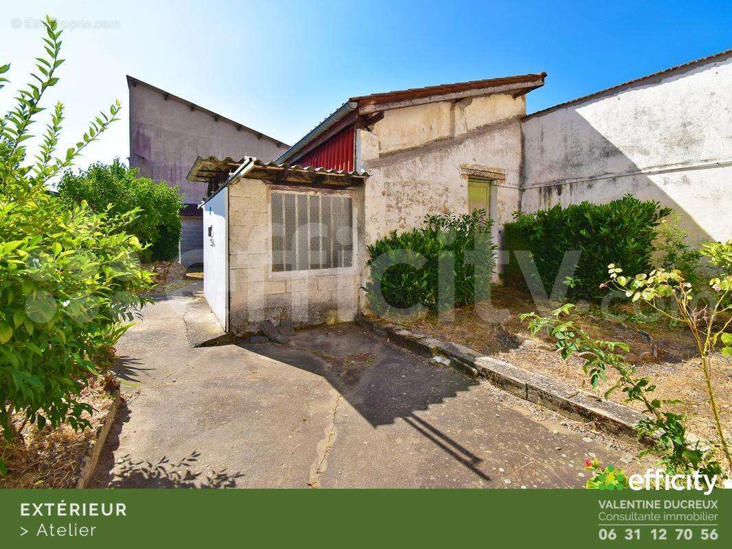 Maison 159 m² à Chazelles-Sur-Lyon  - photo 3