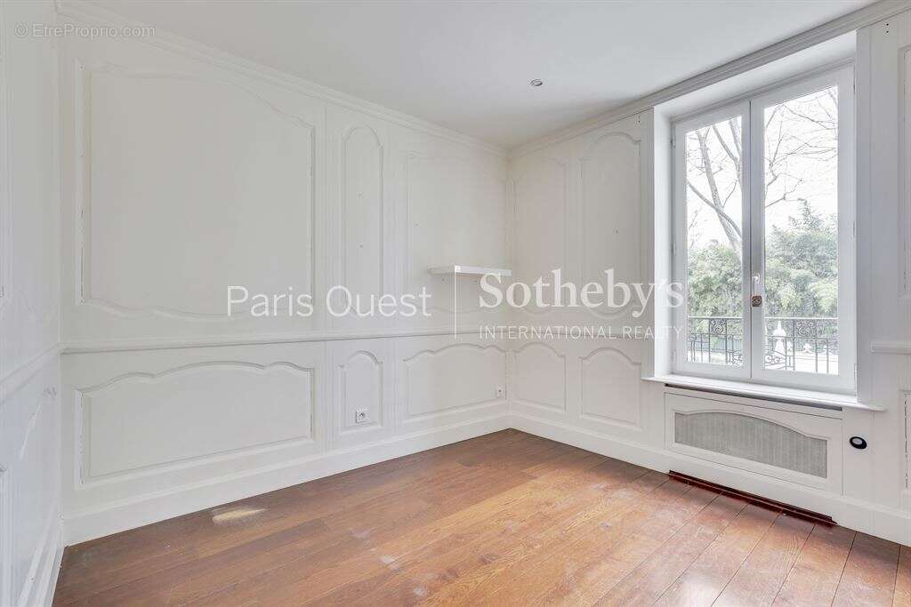 Maison à NEUILLY-SUR-SEINE