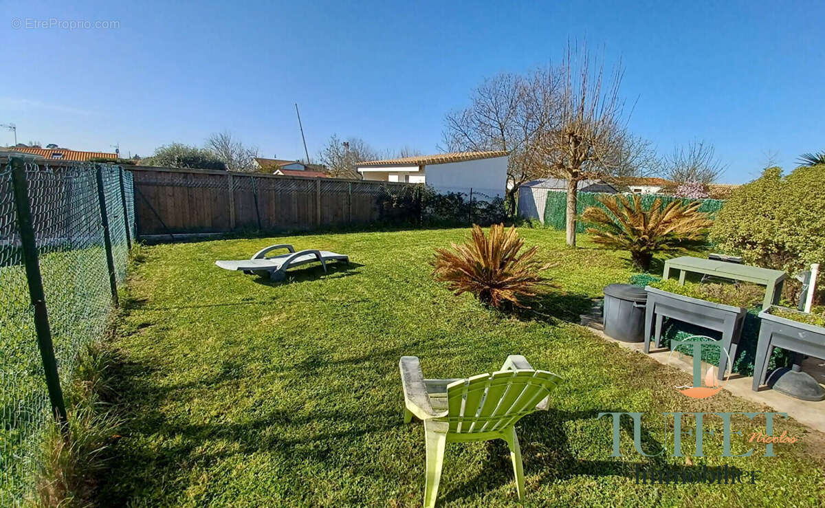 Maison à LES MATHES