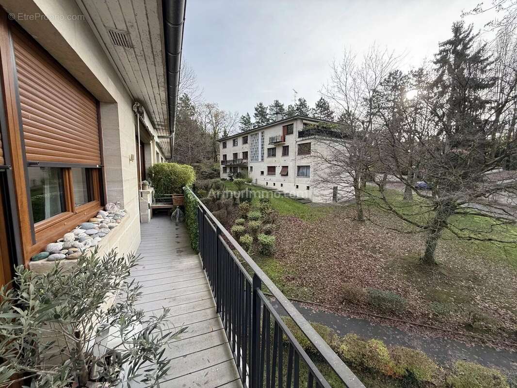 Appartement à ETIOLLES