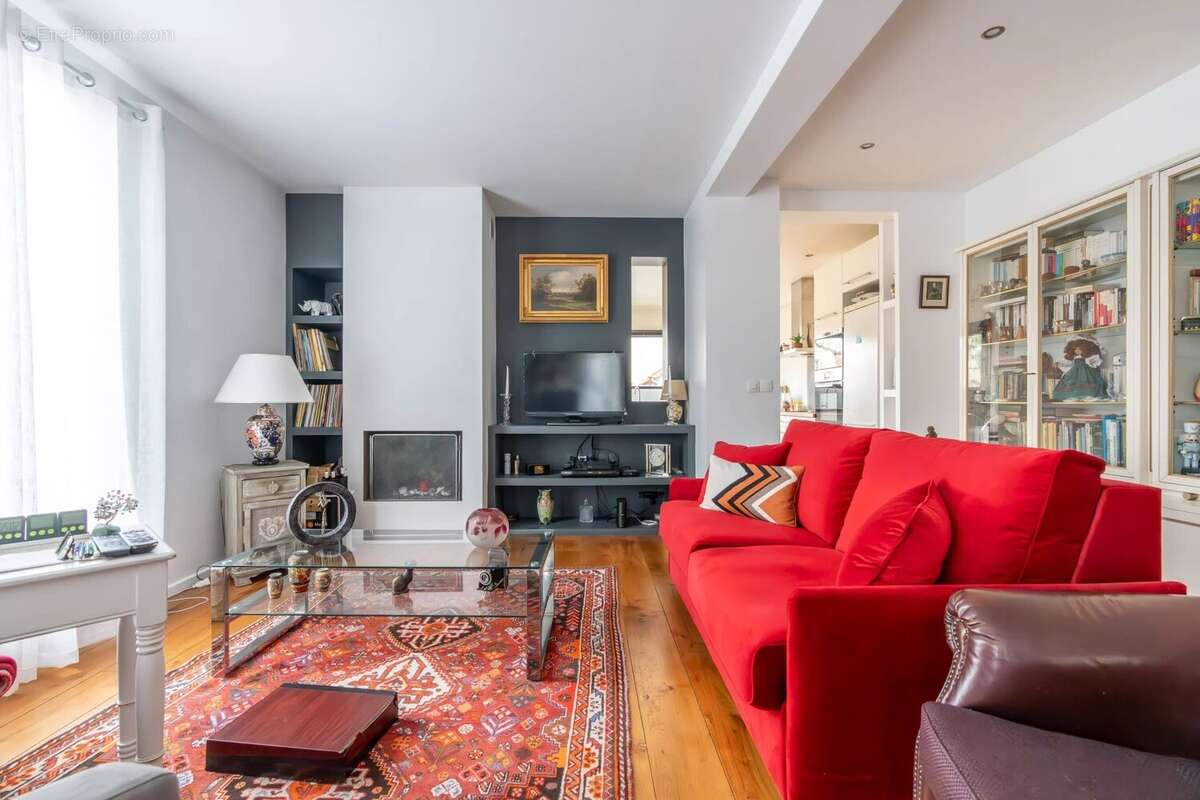 Maison à LE PERREUX-SUR-MARNE