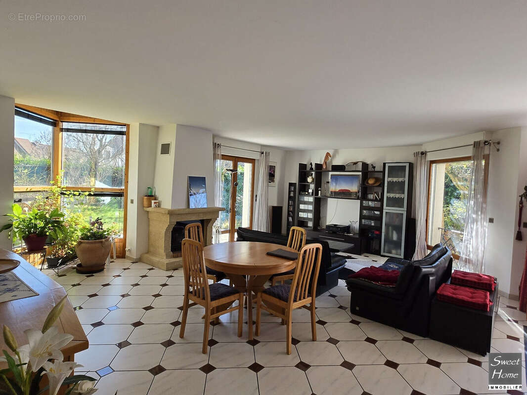 Maison à SAINT-REMY-LES-CHEVREUSE