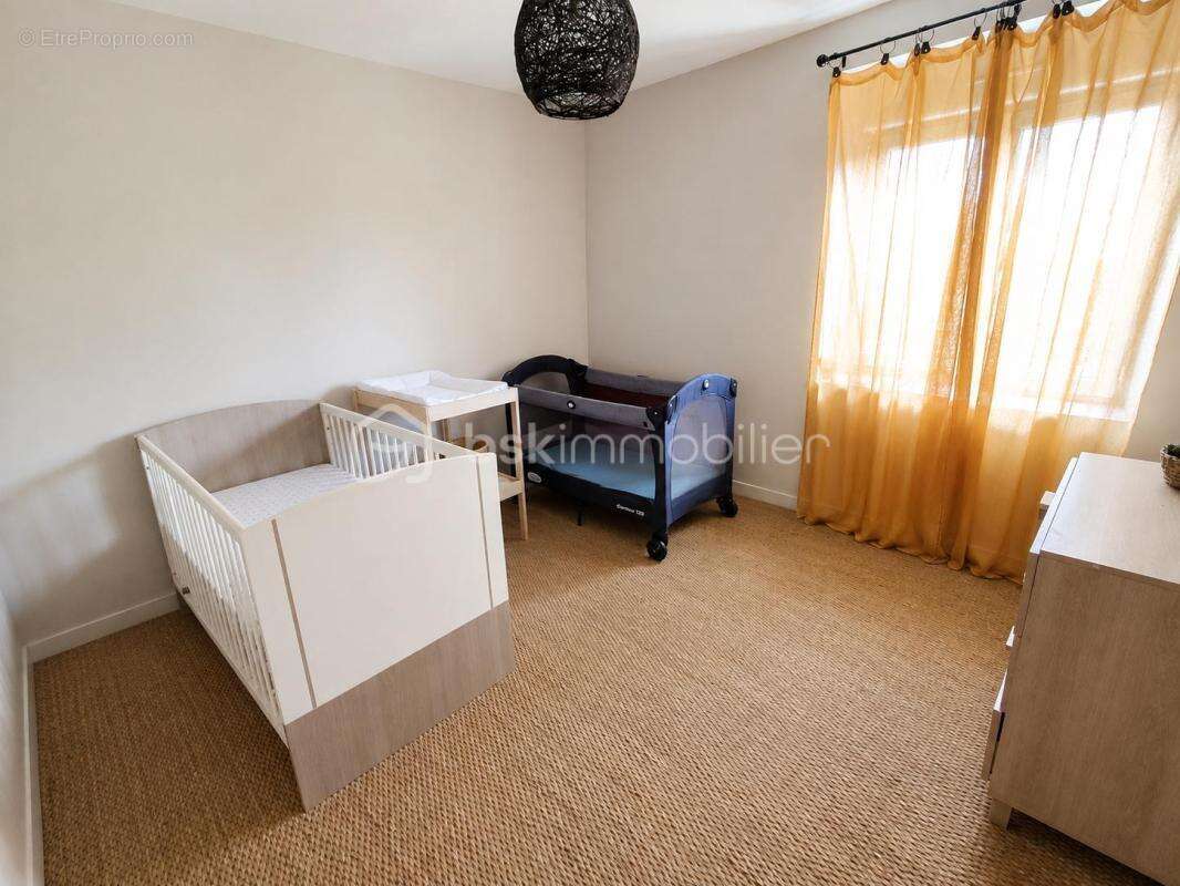 Meneac longere a vendre centre ville - photo 11