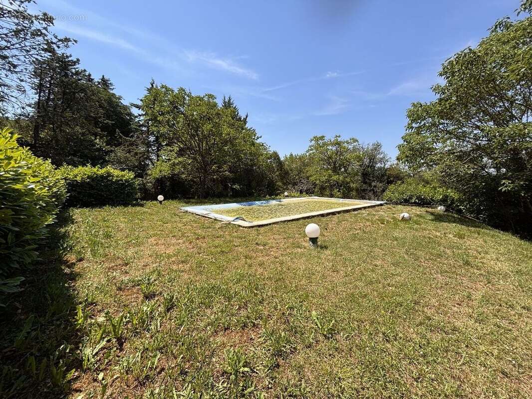 piscine à renovée - Maison à CAHORS