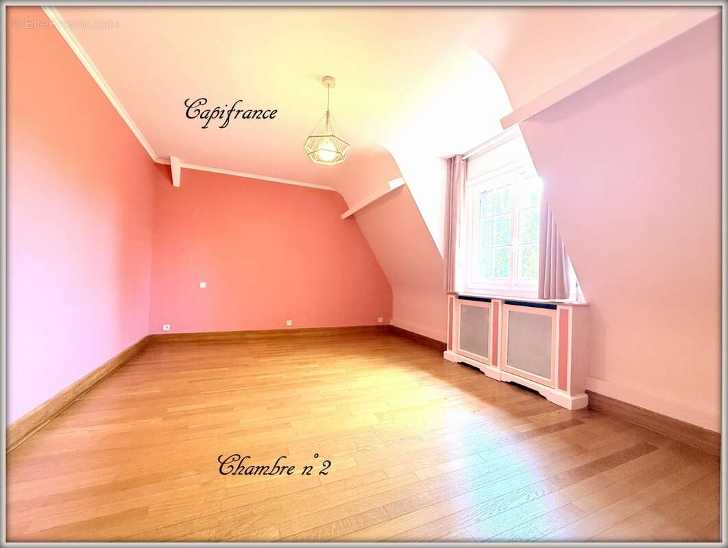 Propriété sur Parc avec dépendance - photo 23