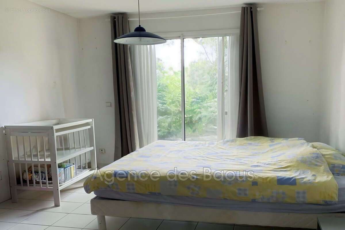 Maison à TOURRETTES-SUR-LOUP