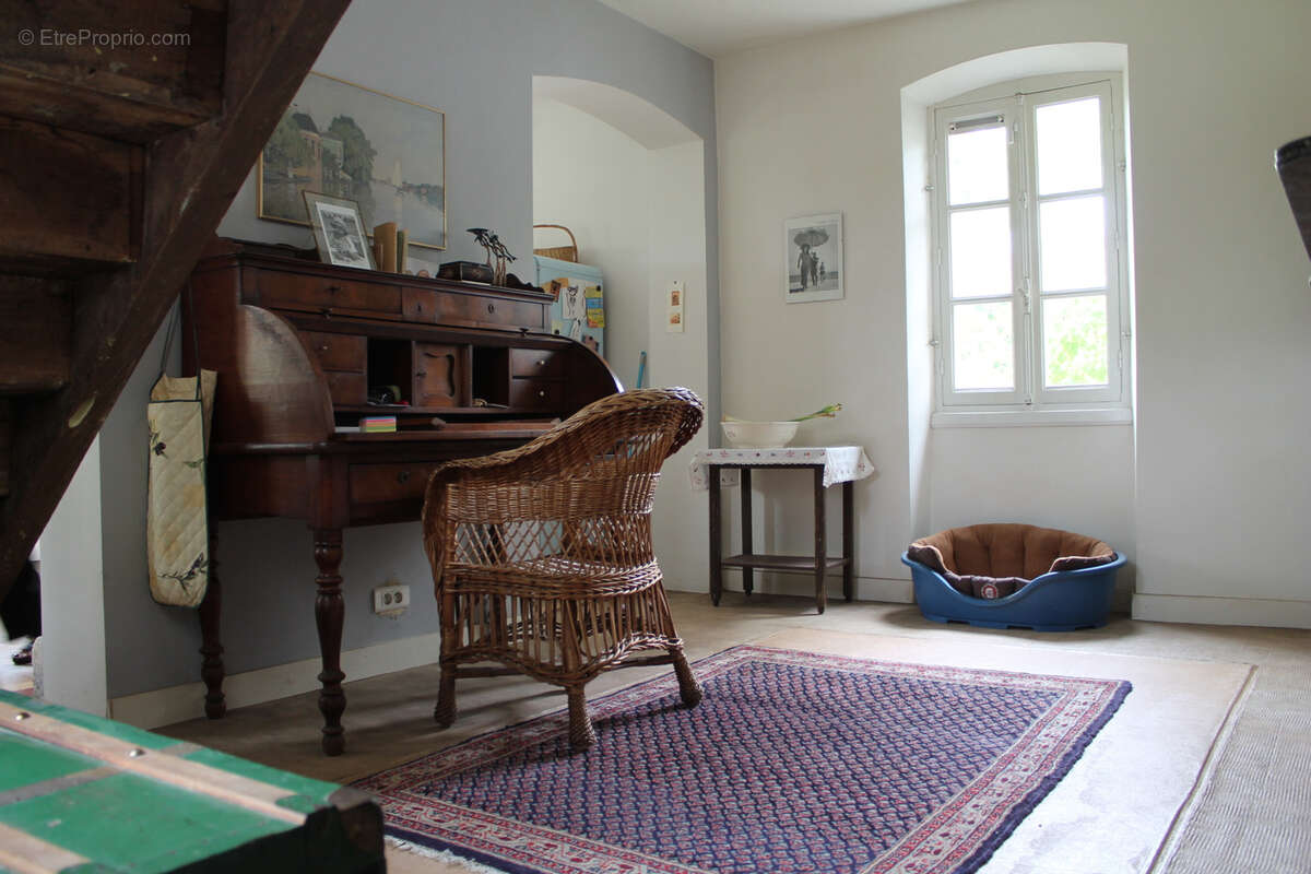 Champillet - Ancienne maison de chemin de fer avec extension sur un terrain de 1260 m2 - photo 8