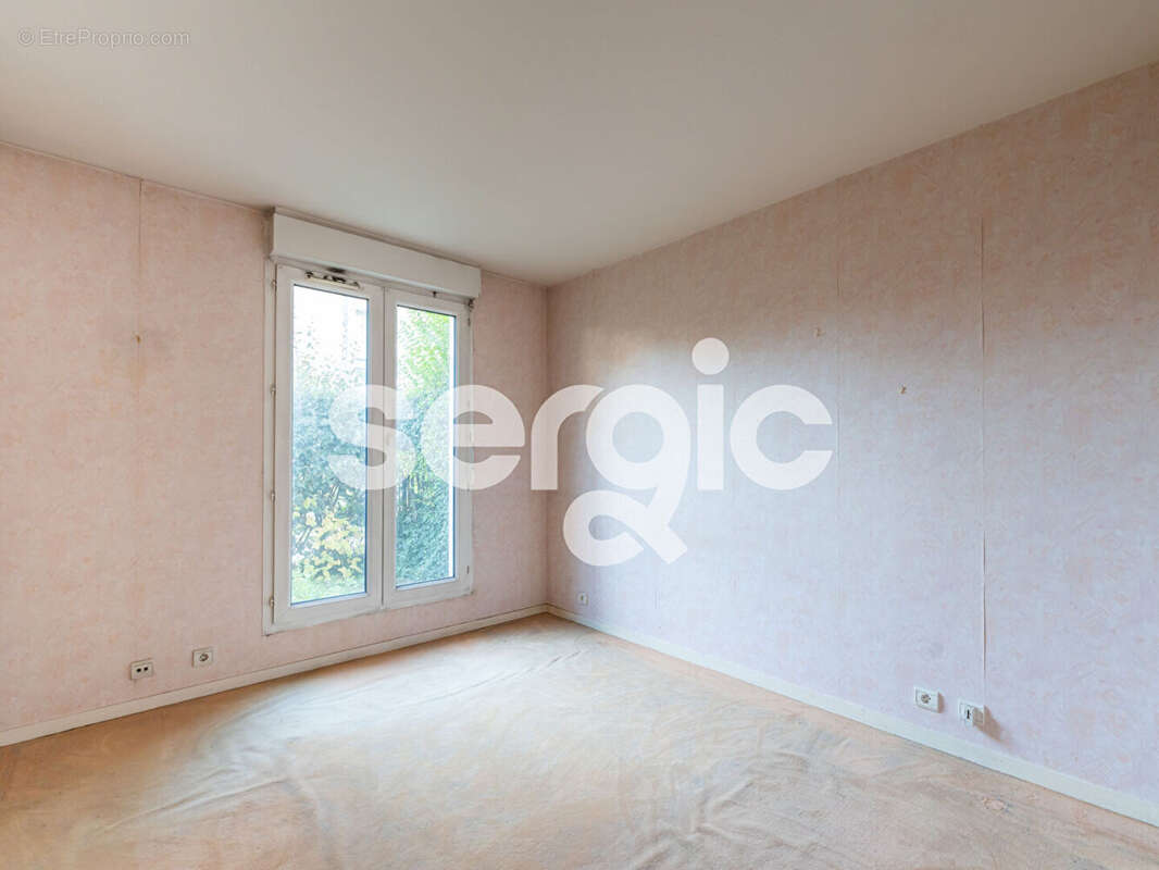 Appartement à BUSSY-SAINT-GEORGES