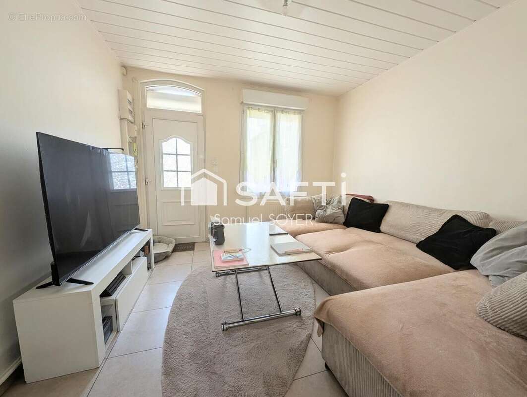 Photo 2 - Maison à TERGNIER