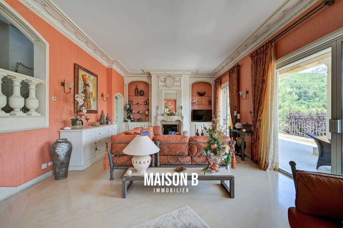 Maison à ROQUEVAIRE