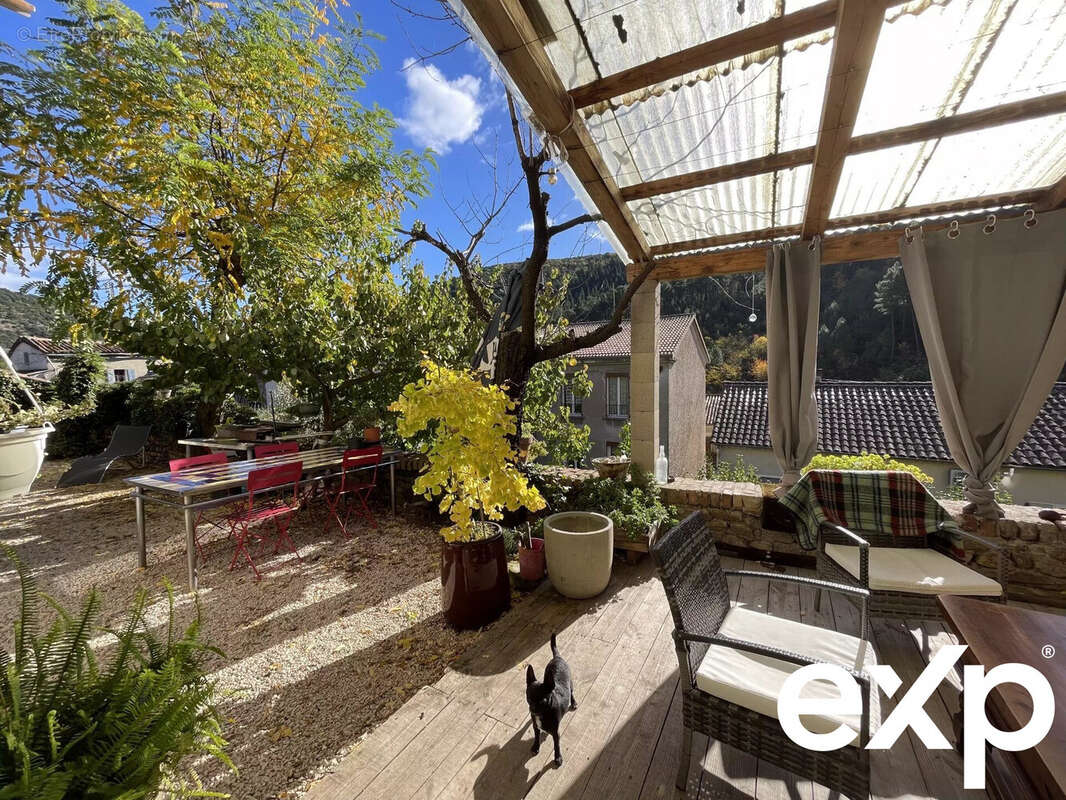 Maison à ROBIAC-ROCHESSADOULE