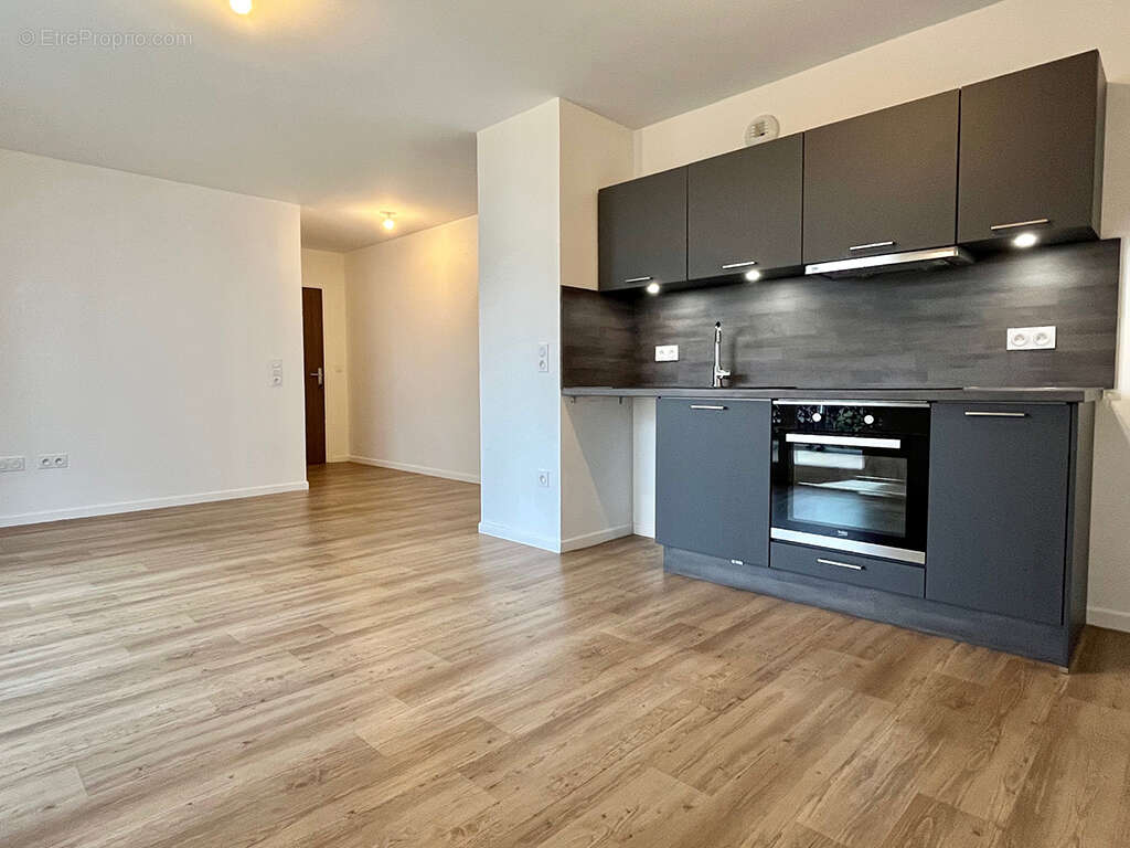 Appartement à JOUY-LE-MOUTIER