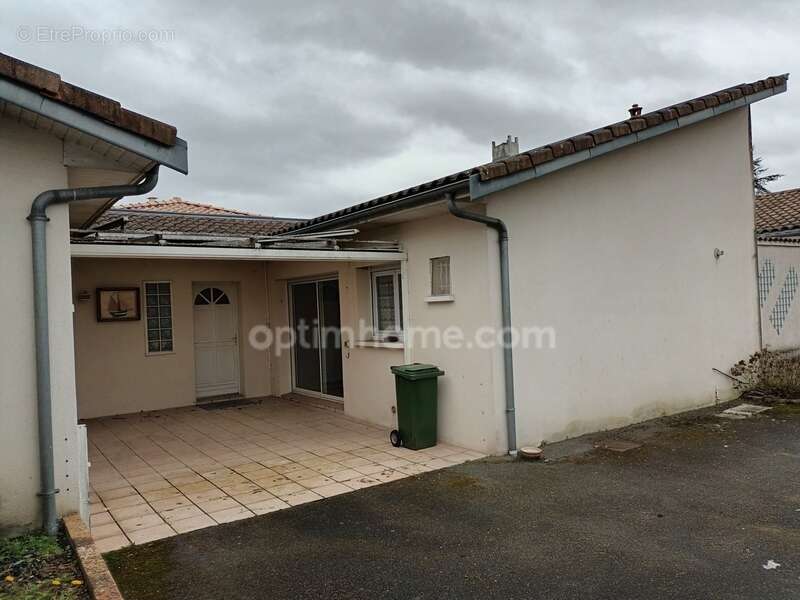 Maison à BLANQUEFORT