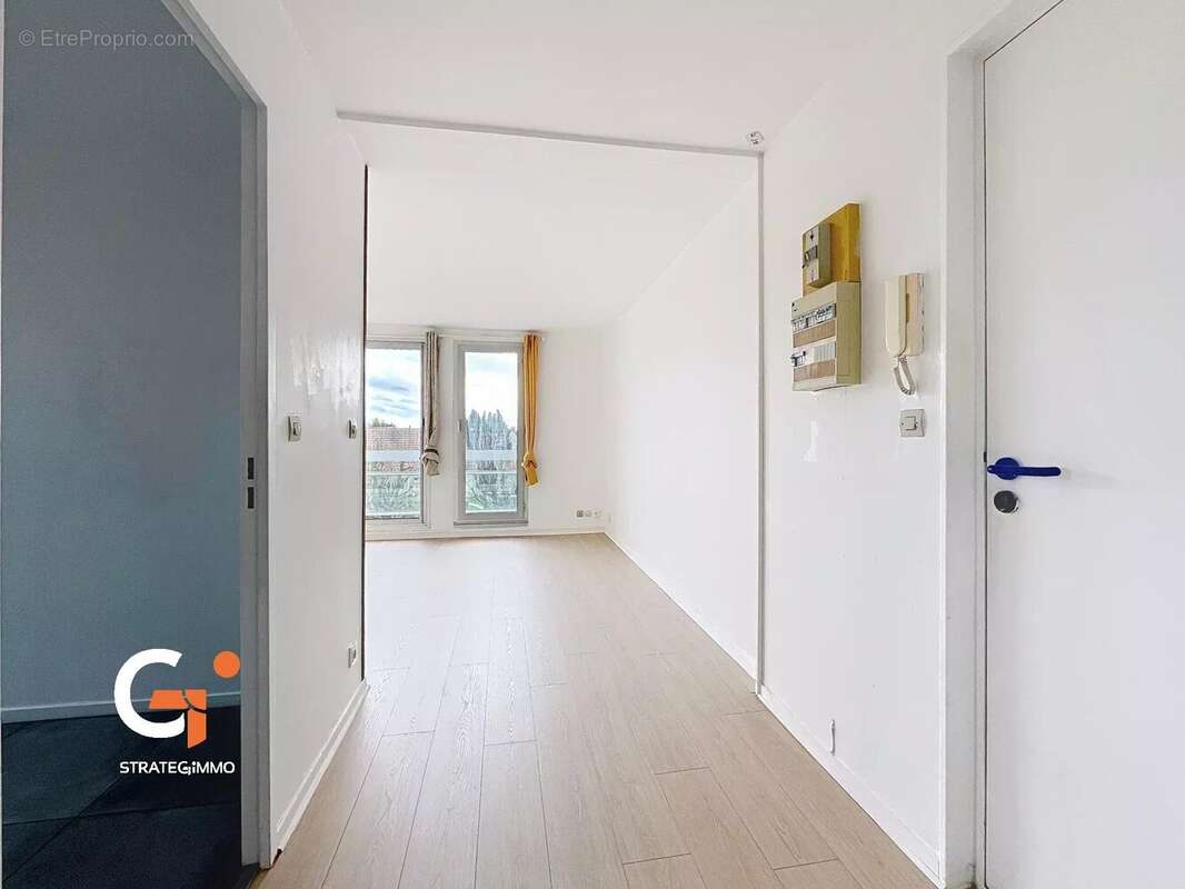 Appartement à LE MESNIL-ESNARD