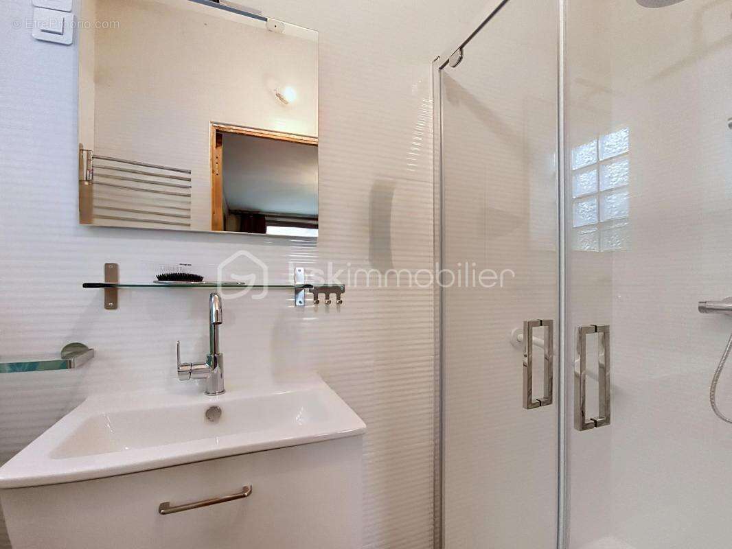 Maison sur la commune de Chatou - photo 9
