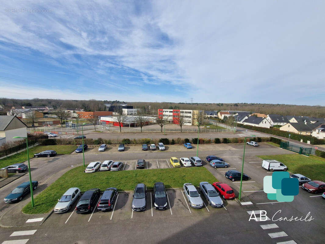 Appartement à SAINT-ETIENNE-DU-ROUVRAY