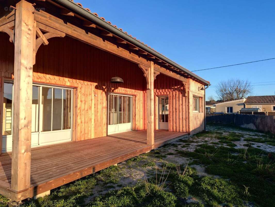 Maison à LE PORGE