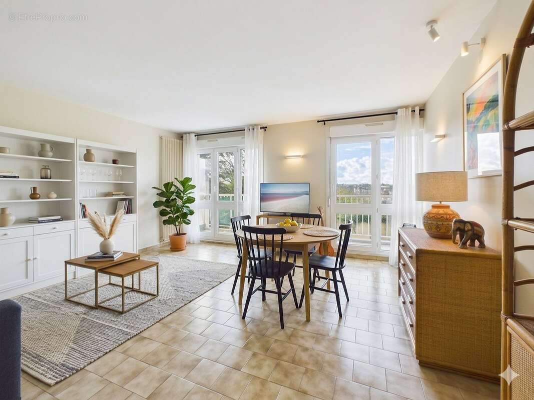 Appartement à CORBEIL-ESSONNES